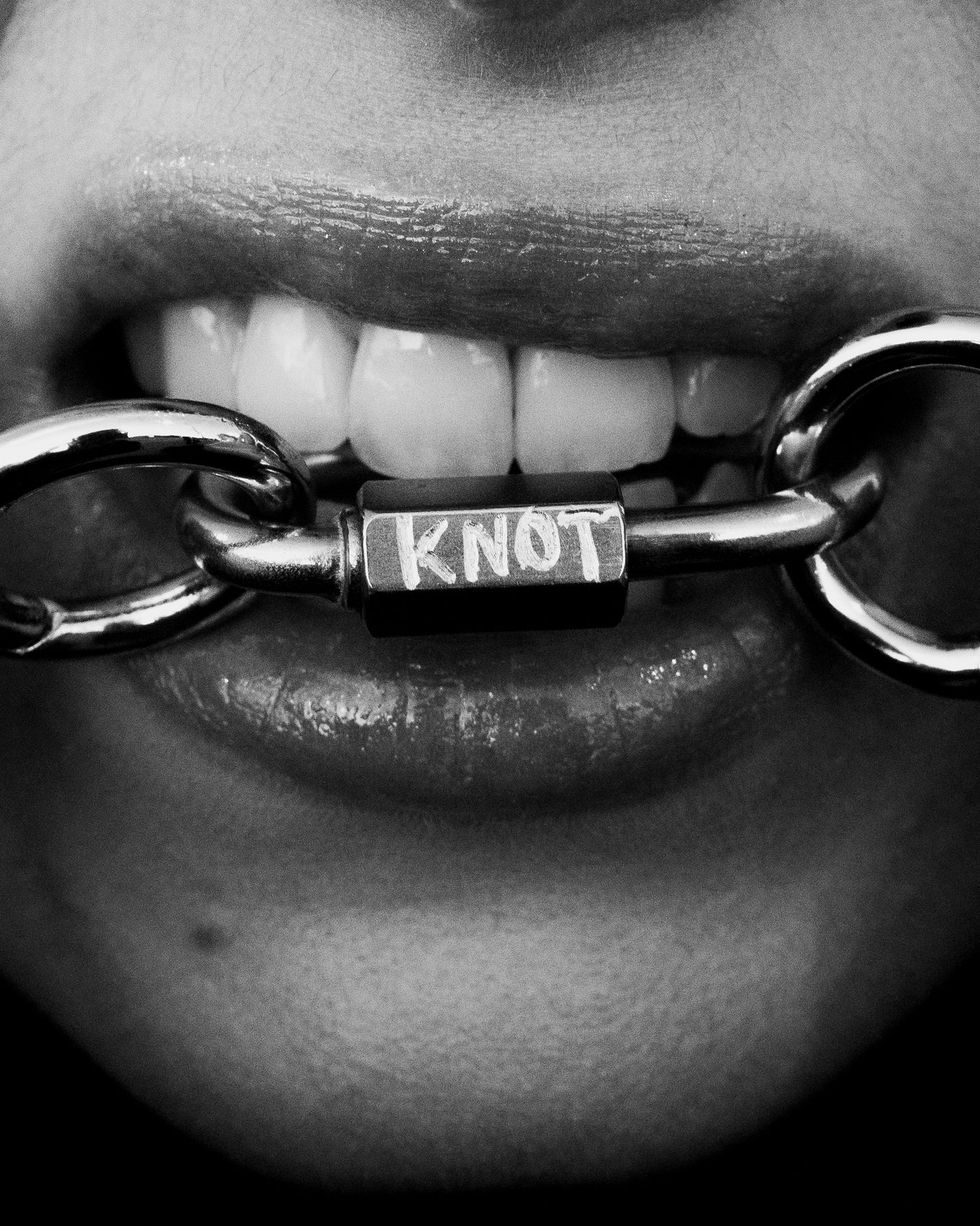 Knot M4 - SMALL